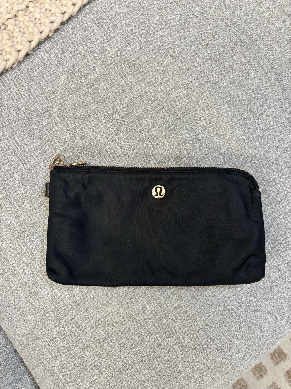 Lululemon wallet